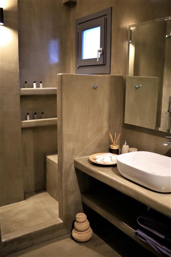 A Lux Villas Santorini Éxo Goniá Esterno foto